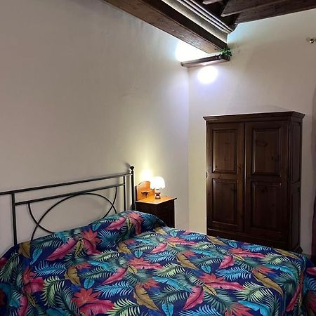 Lovely Apartments Barra Di Ferro Centro Storico קונאו מראה חיצוני תמונה