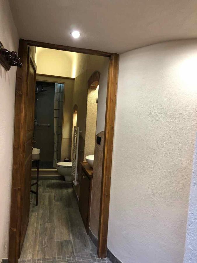 Lovely Apartments Barra Di Ferro Centro Storico קונאו מראה חיצוני תמונה
