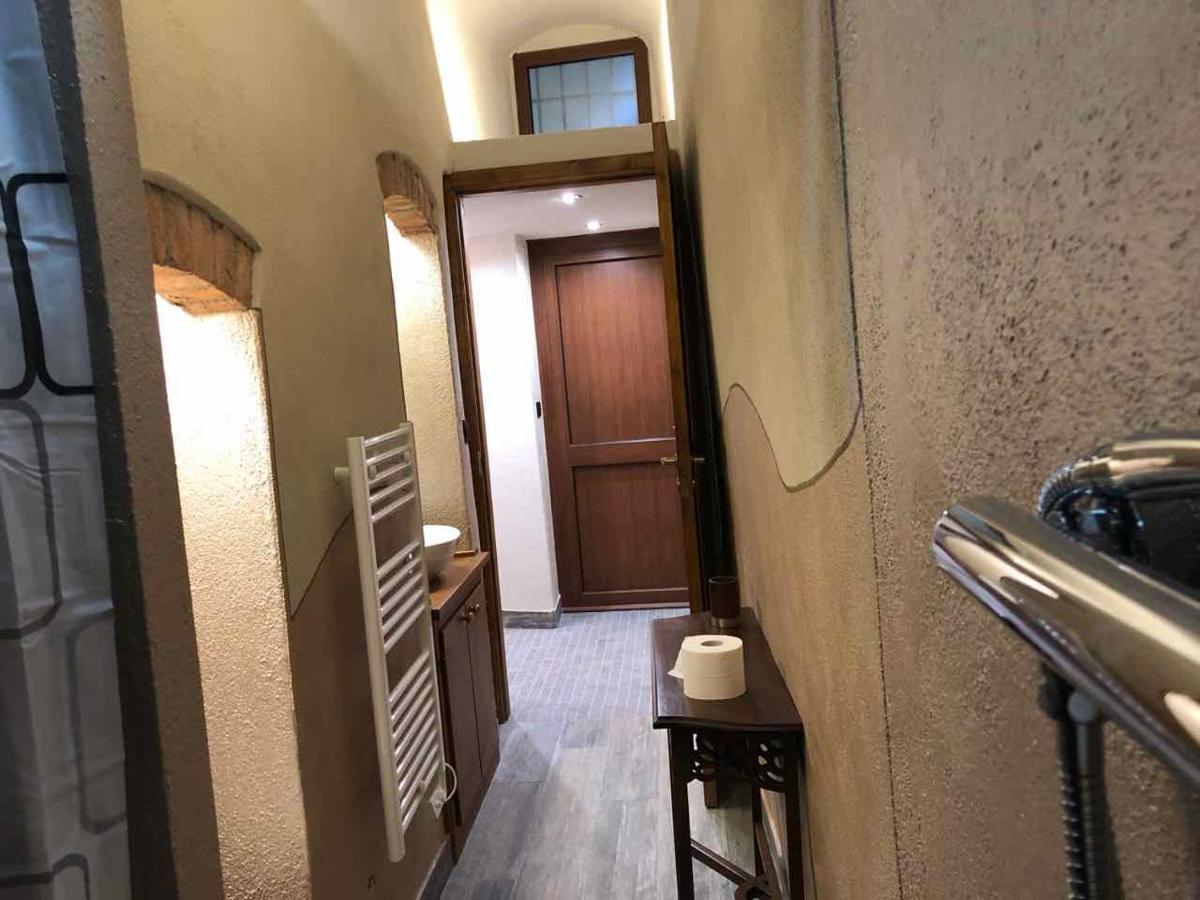 Lovely Apartments Barra Di Ferro Centro Storico קונאו מראה חיצוני תמונה