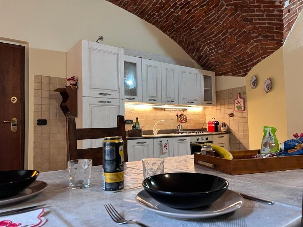 Lovely Apartments Barra Di Ferro Centro Storico קונאו מראה חיצוני תמונה