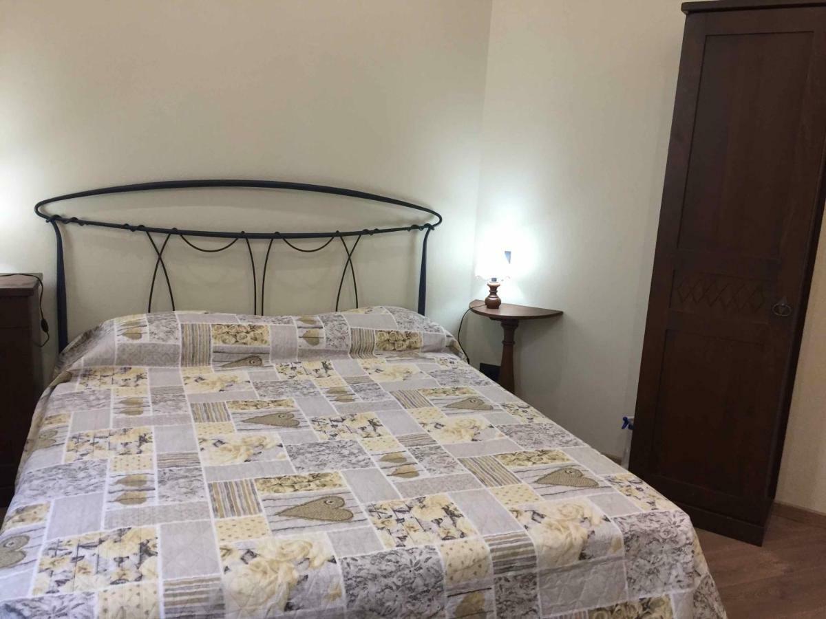 Lovely Apartments Barra Di Ferro Centro Storico קונאו מראה חיצוני תמונה