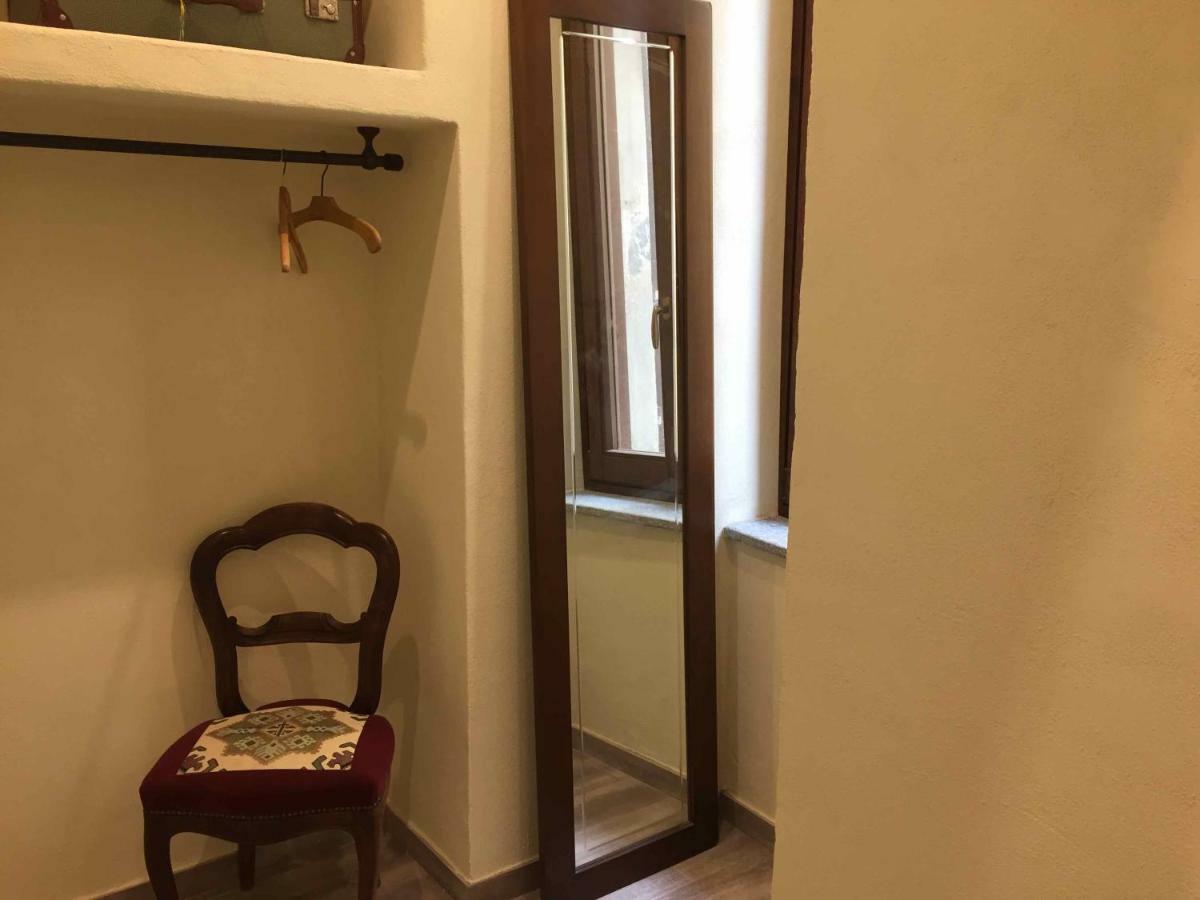 Lovely Apartments Barra Di Ferro Centro Storico קונאו מראה חיצוני תמונה