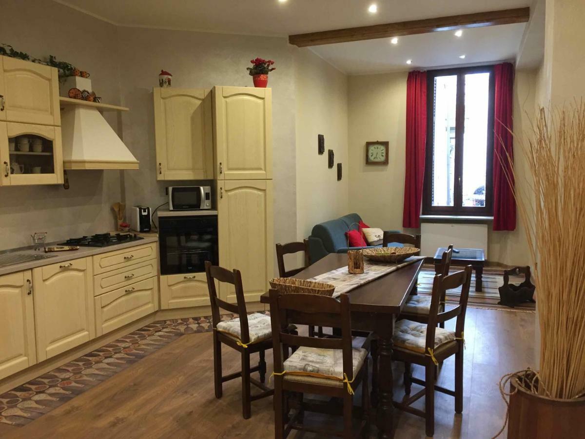 Lovely Apartments Barra Di Ferro Centro Storico קונאו מראה חיצוני תמונה